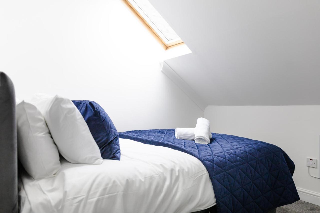 Chic Urban 2 Bedroom Apartments 카디프 외부 사진