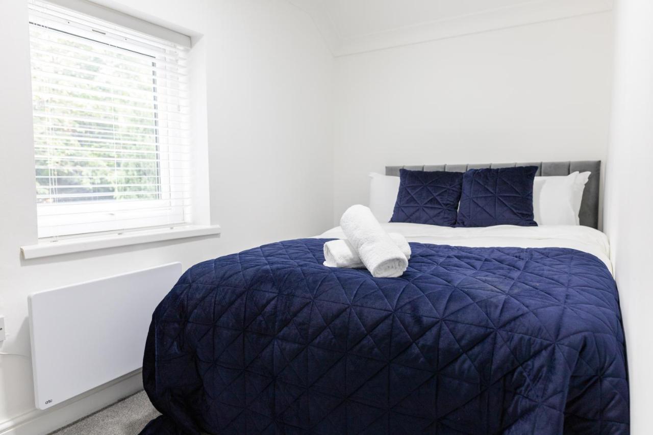 Chic Urban 2 Bedroom Apartments 카디프 외부 사진