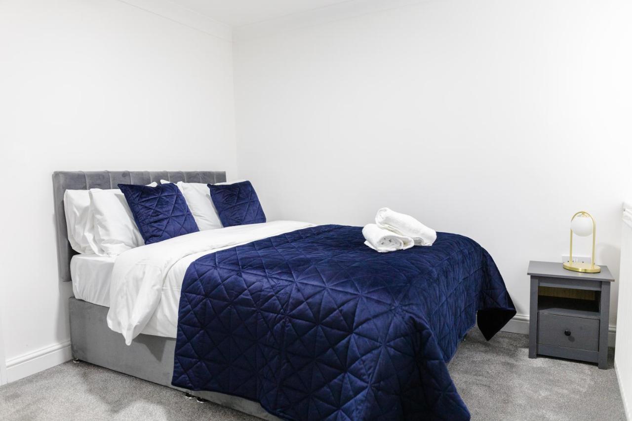 Chic Urban 2 Bedroom Apartments 카디프 외부 사진